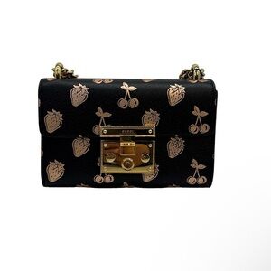 Gucci Berry Small Padlock Shoulder bag